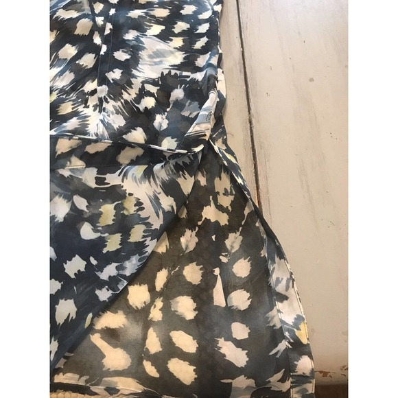 CAbi Blue Avery Tunic Sleeveless Button Front Top Sheer Blouse 416 Abstract Sz M - Picture 2 of 9